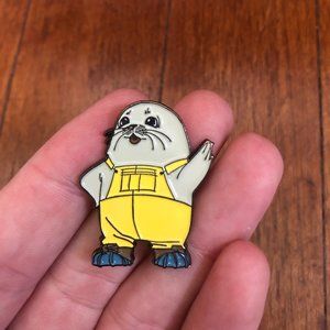 Enamel Pin (Saga Comic Series)